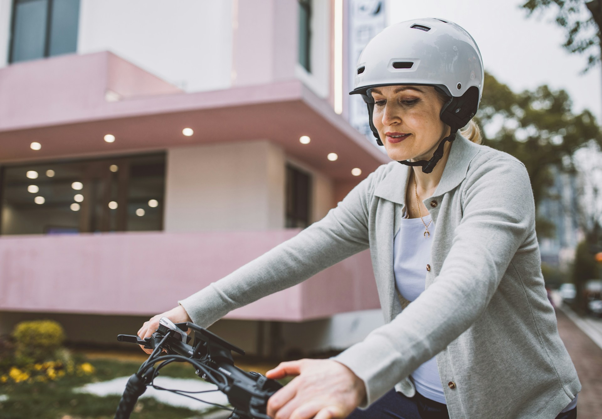 Manutenzione e igiene del casco: Come lavare le imbottiture e quando sostituire il pad interno